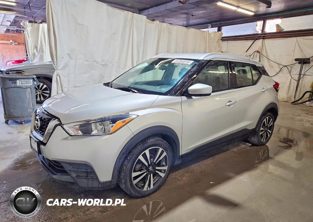2020 Nissan Kicks Sv