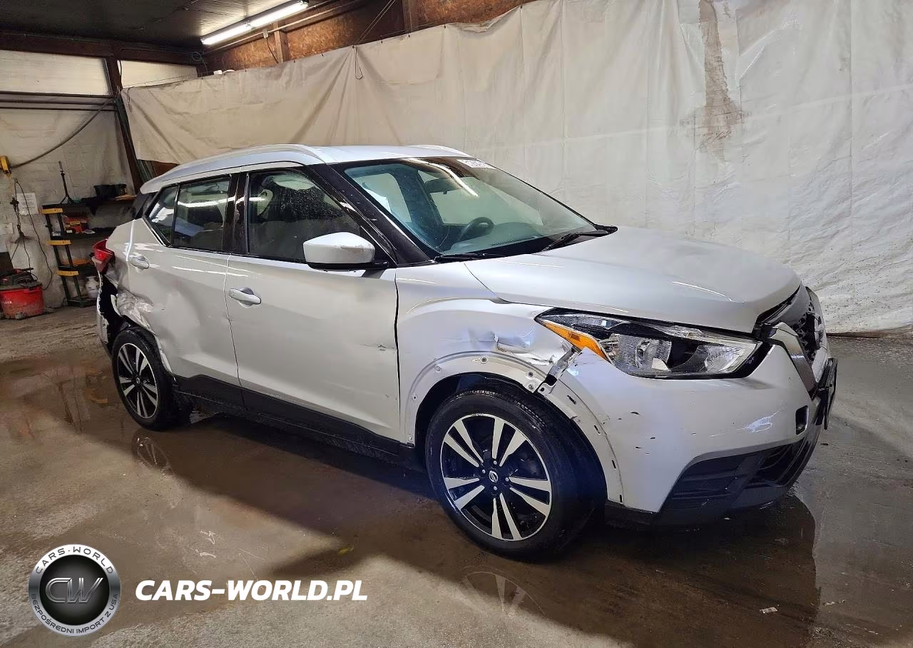 2020 Nissan Kicks Sv VIN:3N1CP5CV4LL517194 - 4