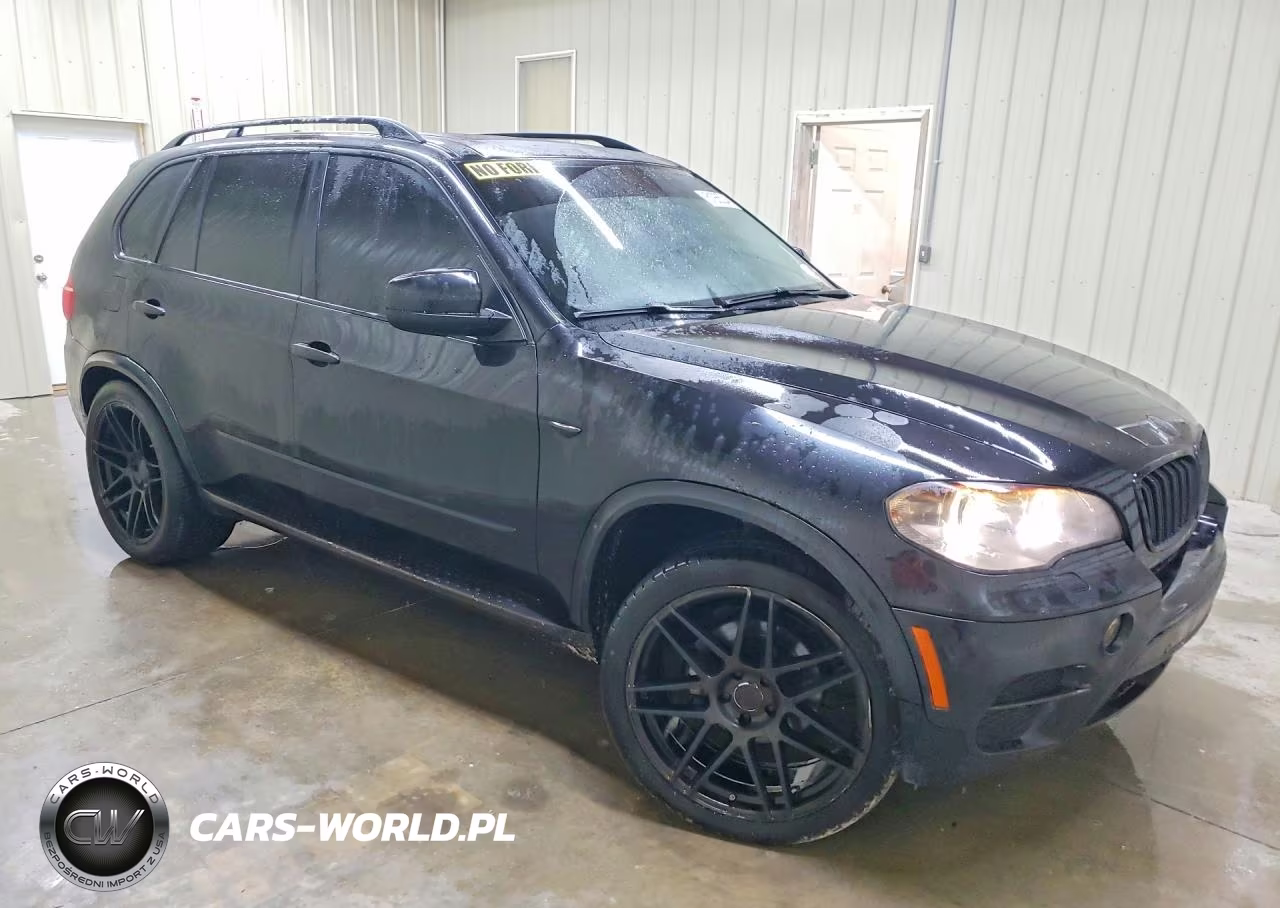 2013 BMW X5 xDrive35I VIN:5UXZV4C5XD0B05823 - 4