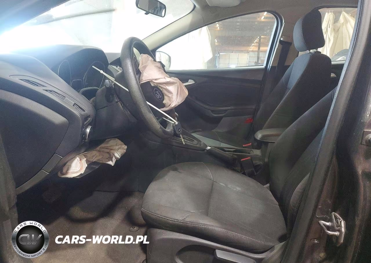 2016 Ford Focus Se VIN:1FADP3K26GL290370 - 7