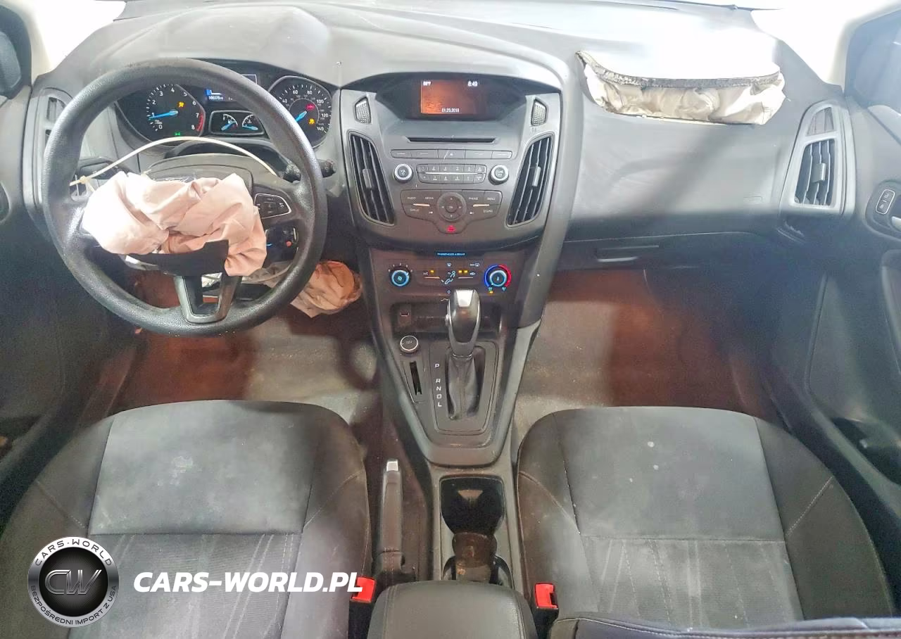 2016 Ford Focus Se VIN:1FADP3K26GL290370 - 8