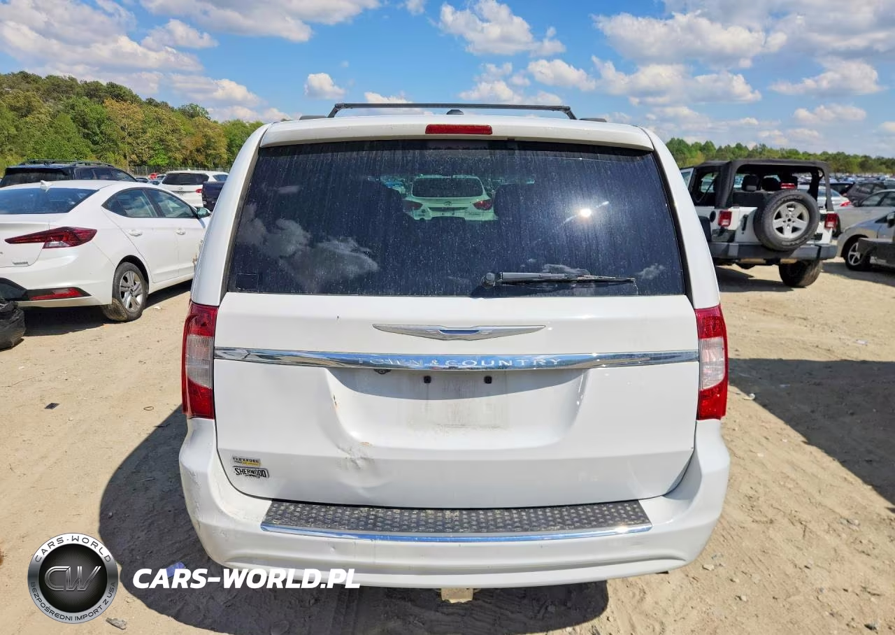 2014 Chrysler Town & Country Touring VIN:2C4RC1BG8ER433786 - 6