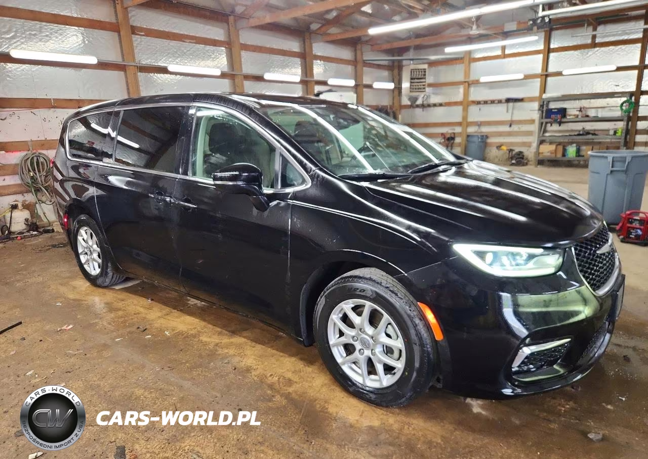 2024 Chrysler Pacifica Touring L VIN:2C4RC1BG7RR154982 - 4