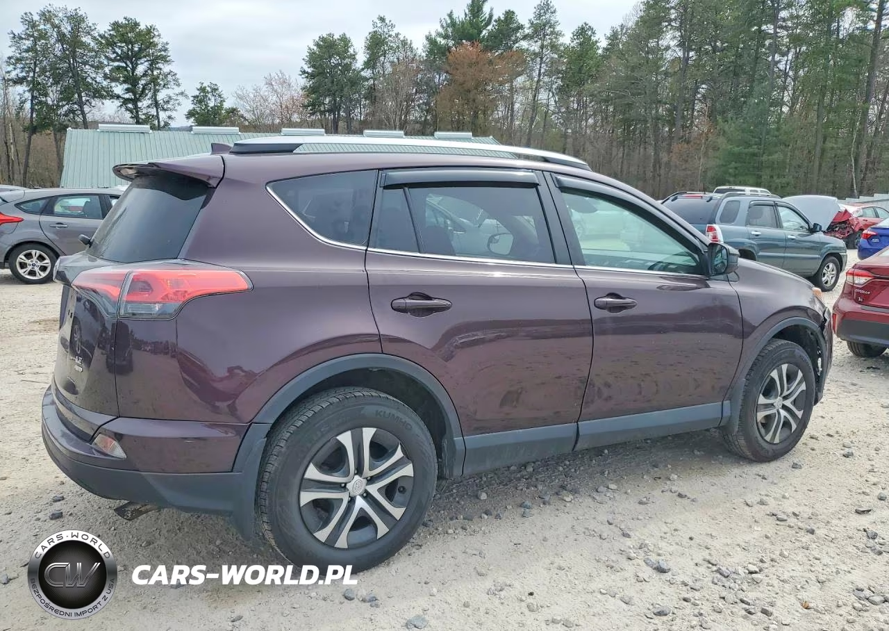 2018 Toyota Rav4 Le VIN:2T3BFREV7JW820587 - 3