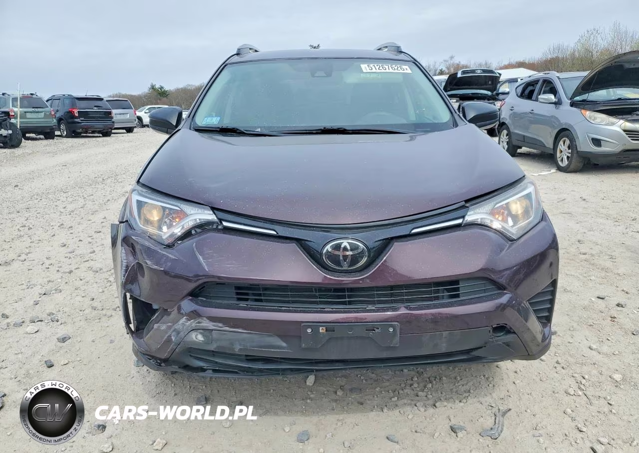 2018 Toyota Rav4 Le VIN:2T3BFREV7JW820587 - 5