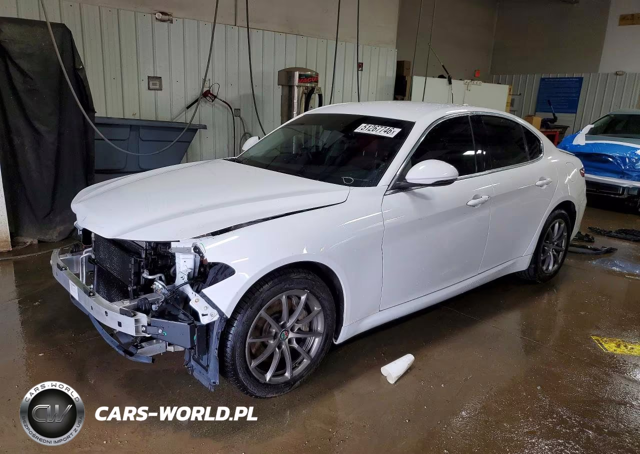 2018 Alfa Romeo Giulia Q4