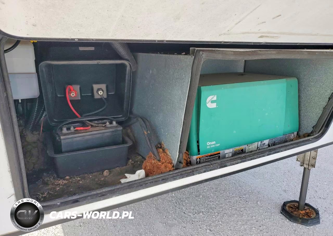2021 Keystone Voltage Camper VIN:4YDF41435MZ990330 - 7