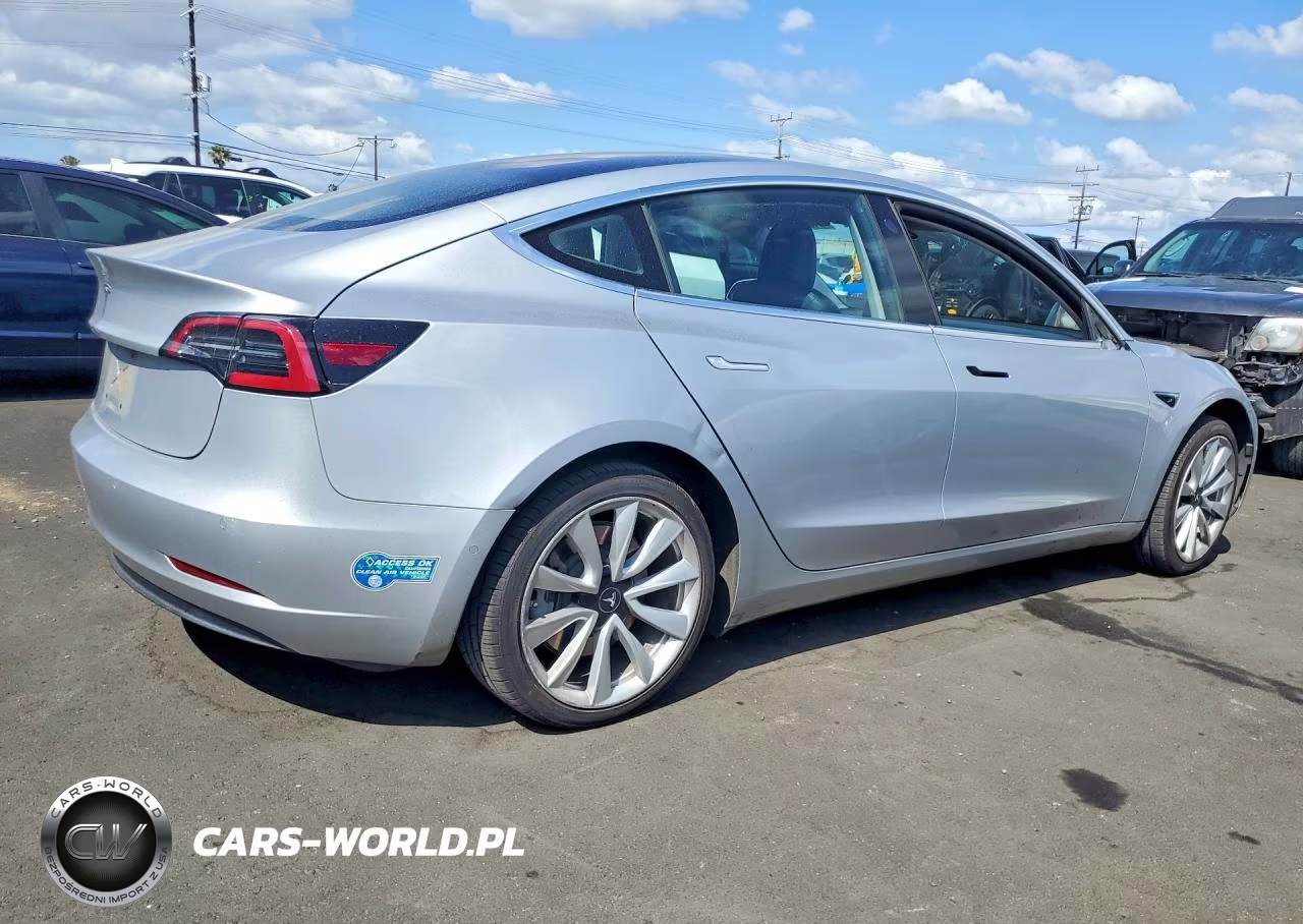 2017 Tesla Model 3 VIN:5YJ3E1EA9HF000985 - 3