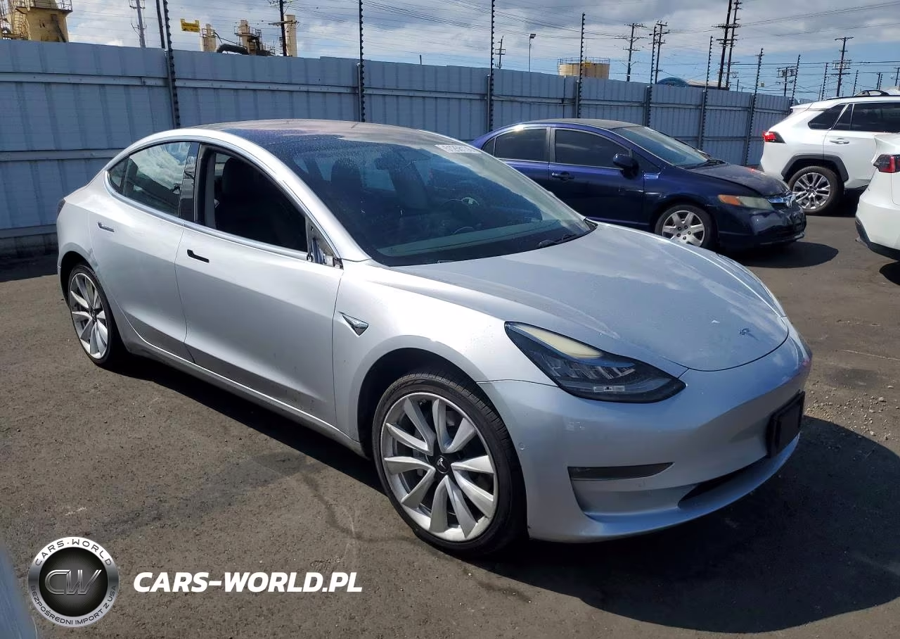 2017 Tesla Model 3 VIN:5YJ3E1EA9HF000985 - 4