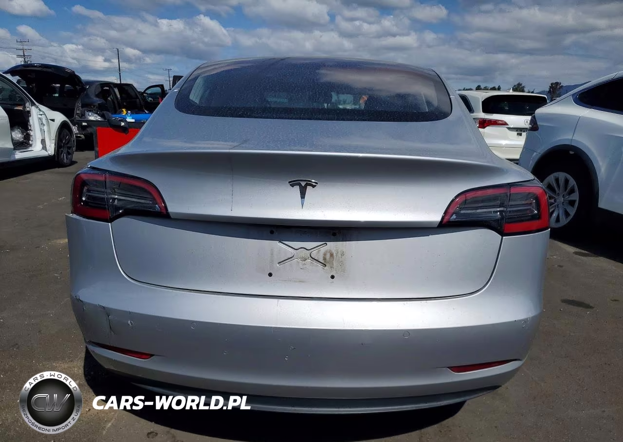 2017 Tesla Model 3 VIN:5YJ3E1EA9HF000985 - 6