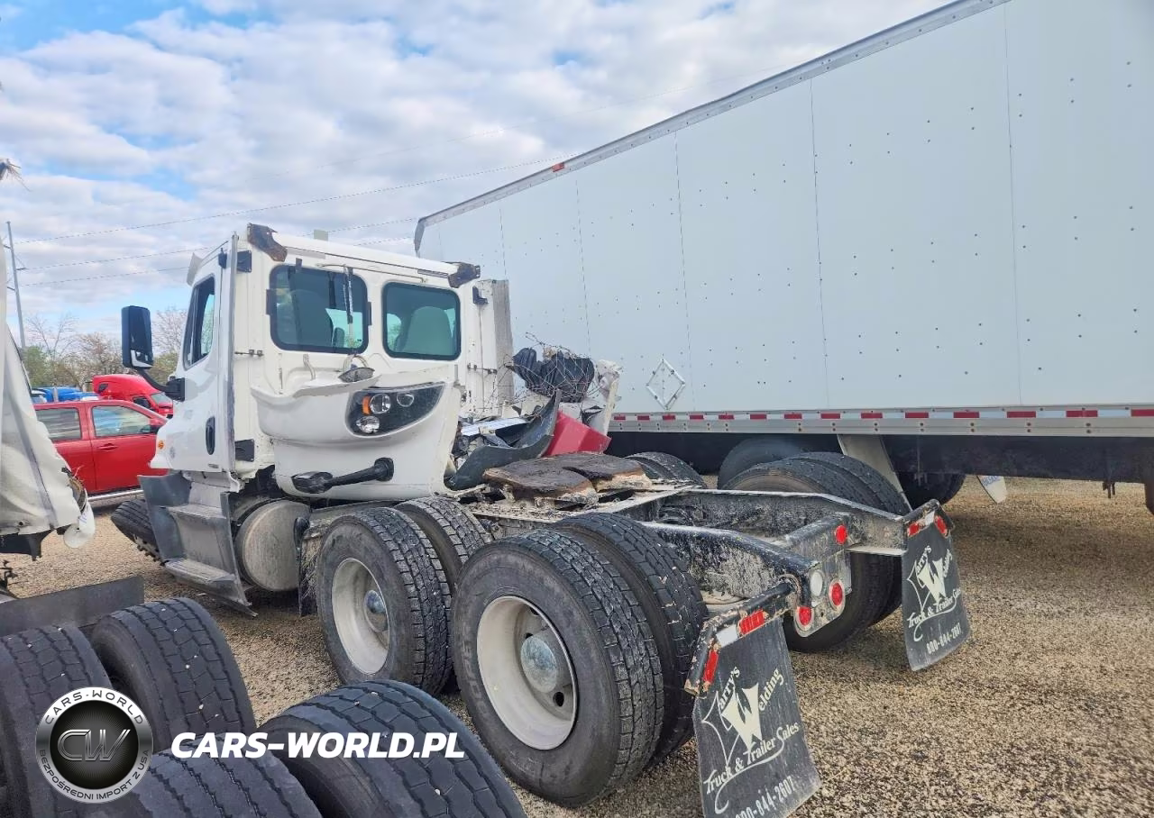 2015 Freightliner Cascadia Semi Truck VIN:3AKJGED56FSGL4116 - 3