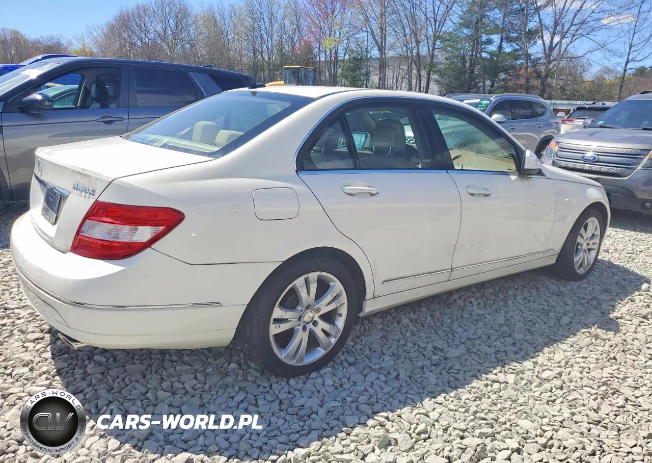 2008 Mercedes-Benz 300-Class VIN:WDDGF81X88F057939 - 3
