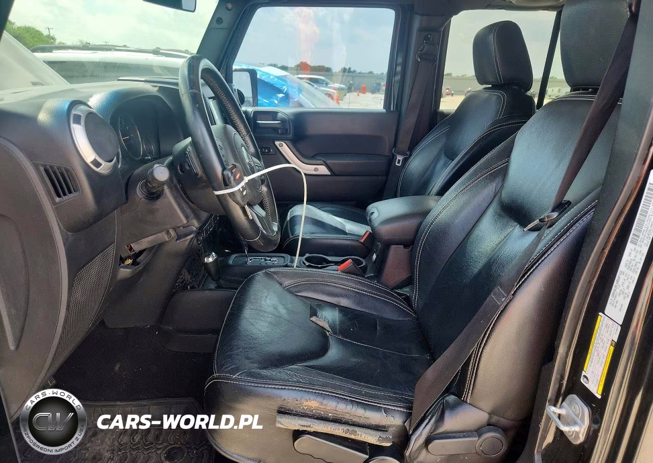 2014 Jeep Wrangler Unlimited Sahara VIN:1C4BJWEG9EL100473 - 7