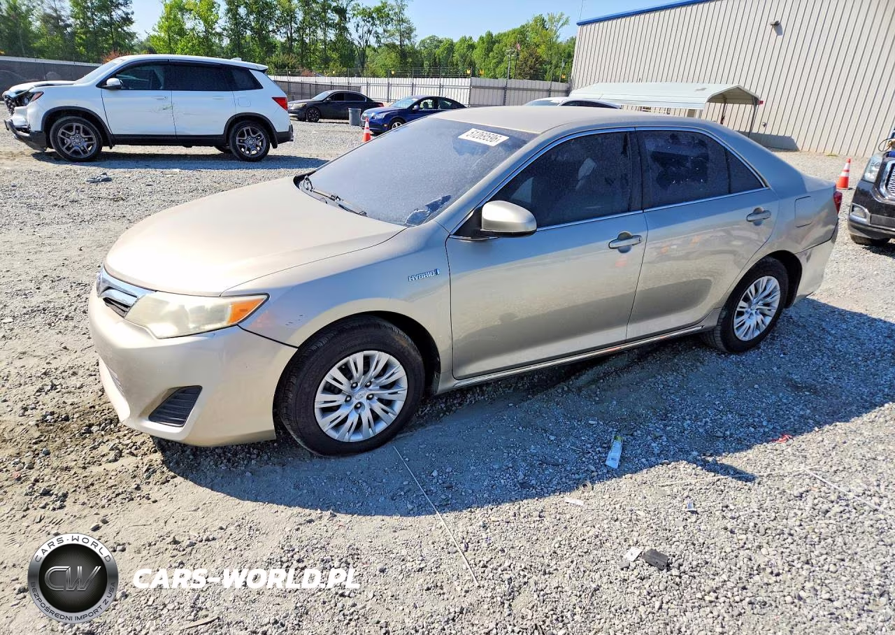 2013 Toyota Camry Hybrid Le