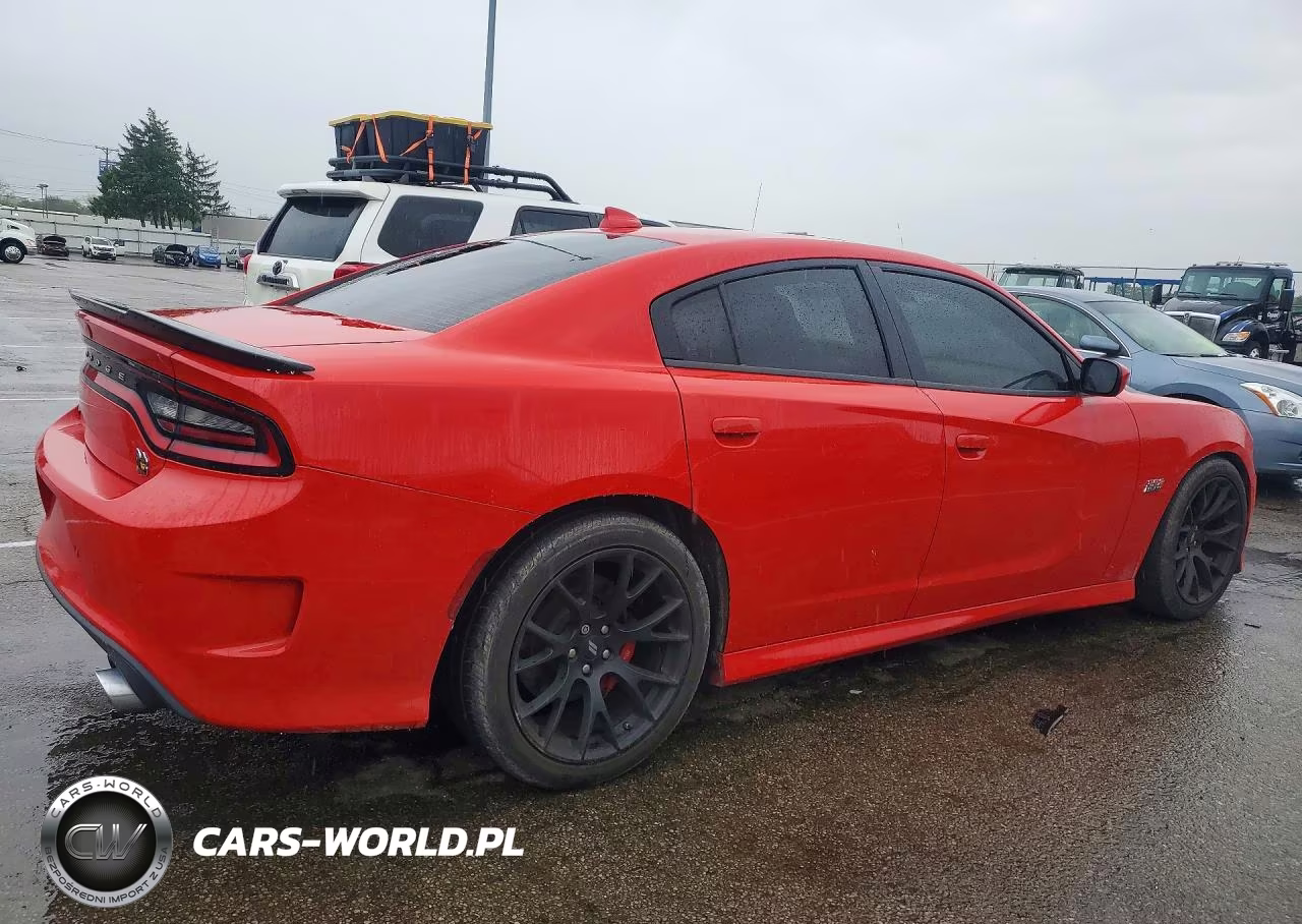 2019 Dodge Charger Scat Pack VIN:2C3CDXGJ4KH754000 - 3