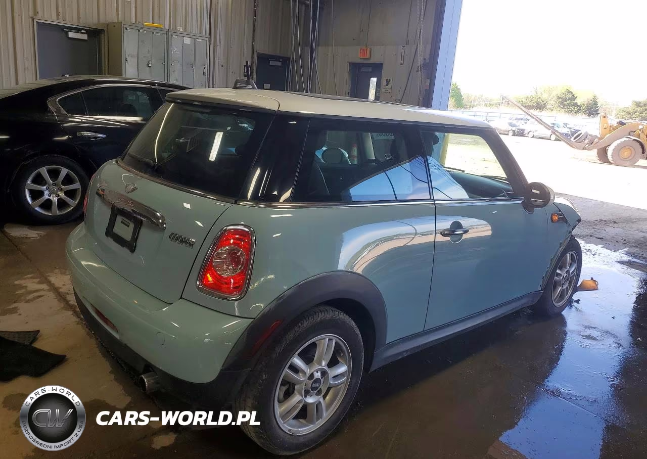 2013 Mini Cooper VIN:WMWSU3C55DT690402 - 3