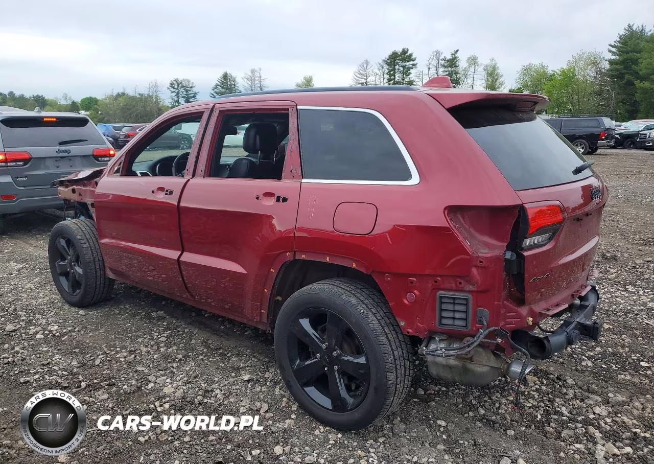 2015 Jeep Grand Cherokee Laredo VIN:1C4RJFAG8FC932232 - 2