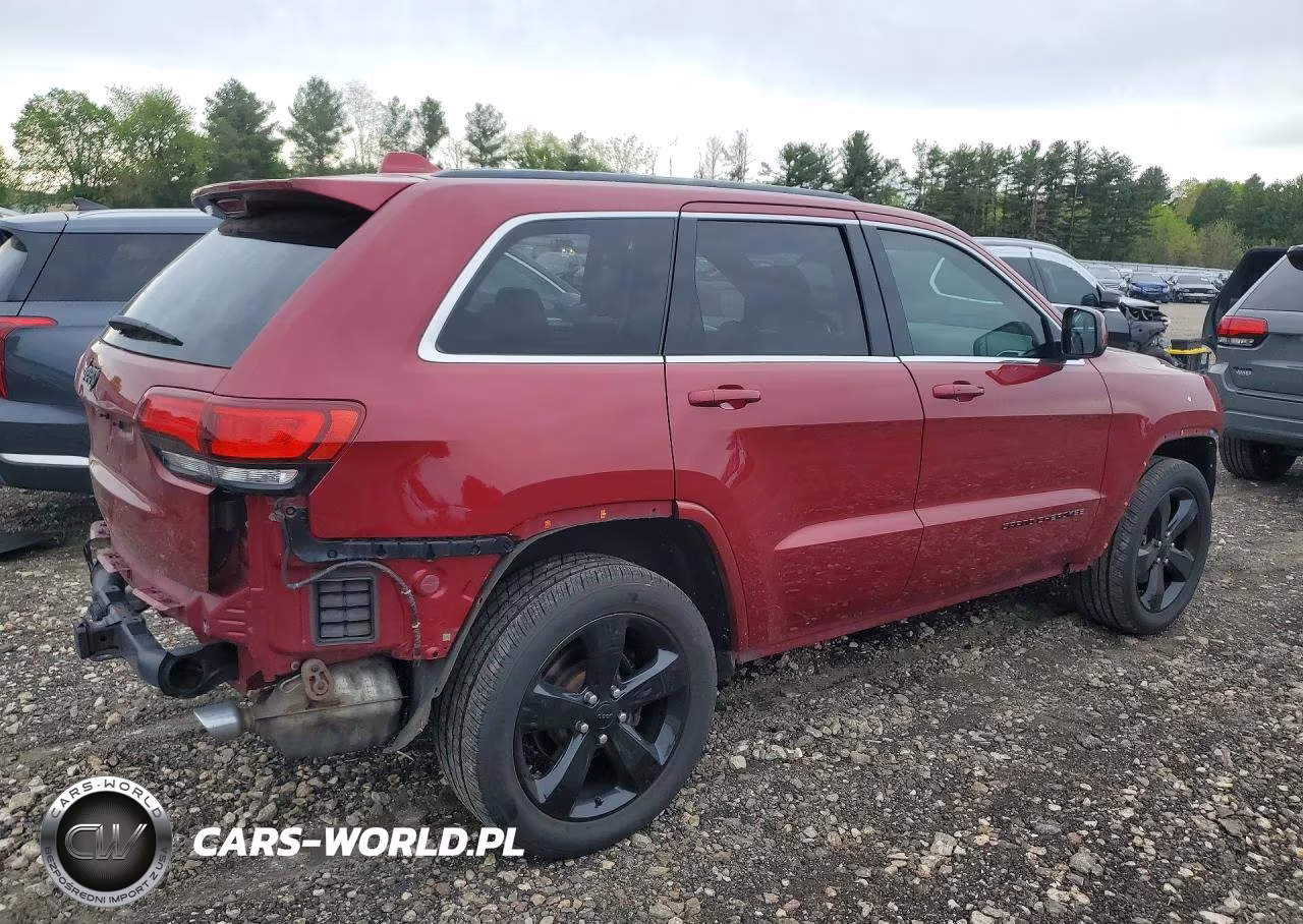 2015 Jeep Grand Cherokee Laredo VIN:1C4RJFAG8FC932232 - 3