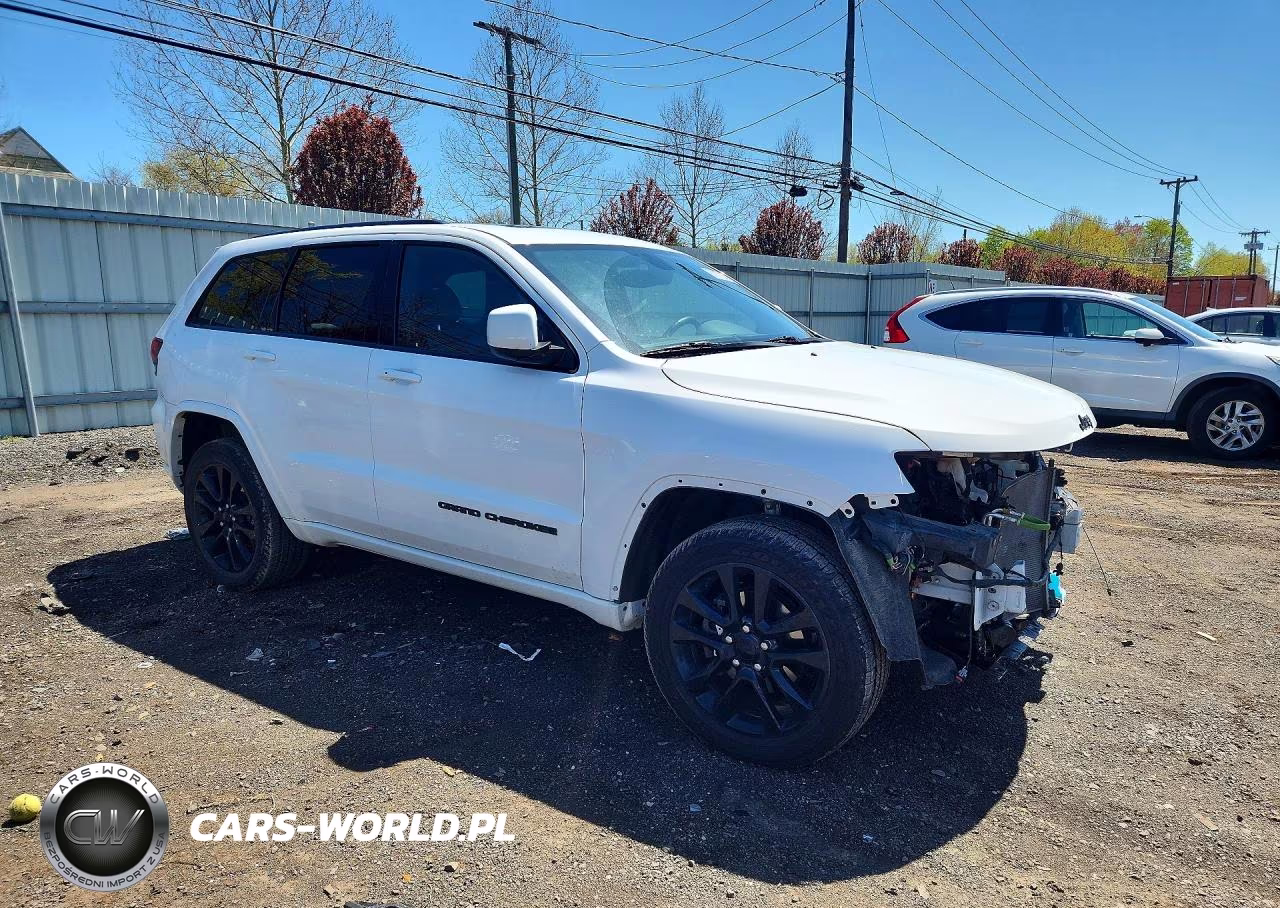 2019 Jeep Grand Cherokee Laredo VIN:1C4RJFAG5KC566207 - 4