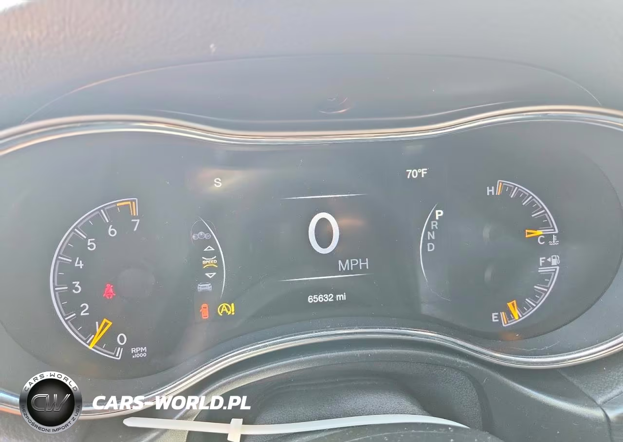 2019 Jeep Grand Cherokee Laredo VIN:1C4RJFAG5KC566207 - 9