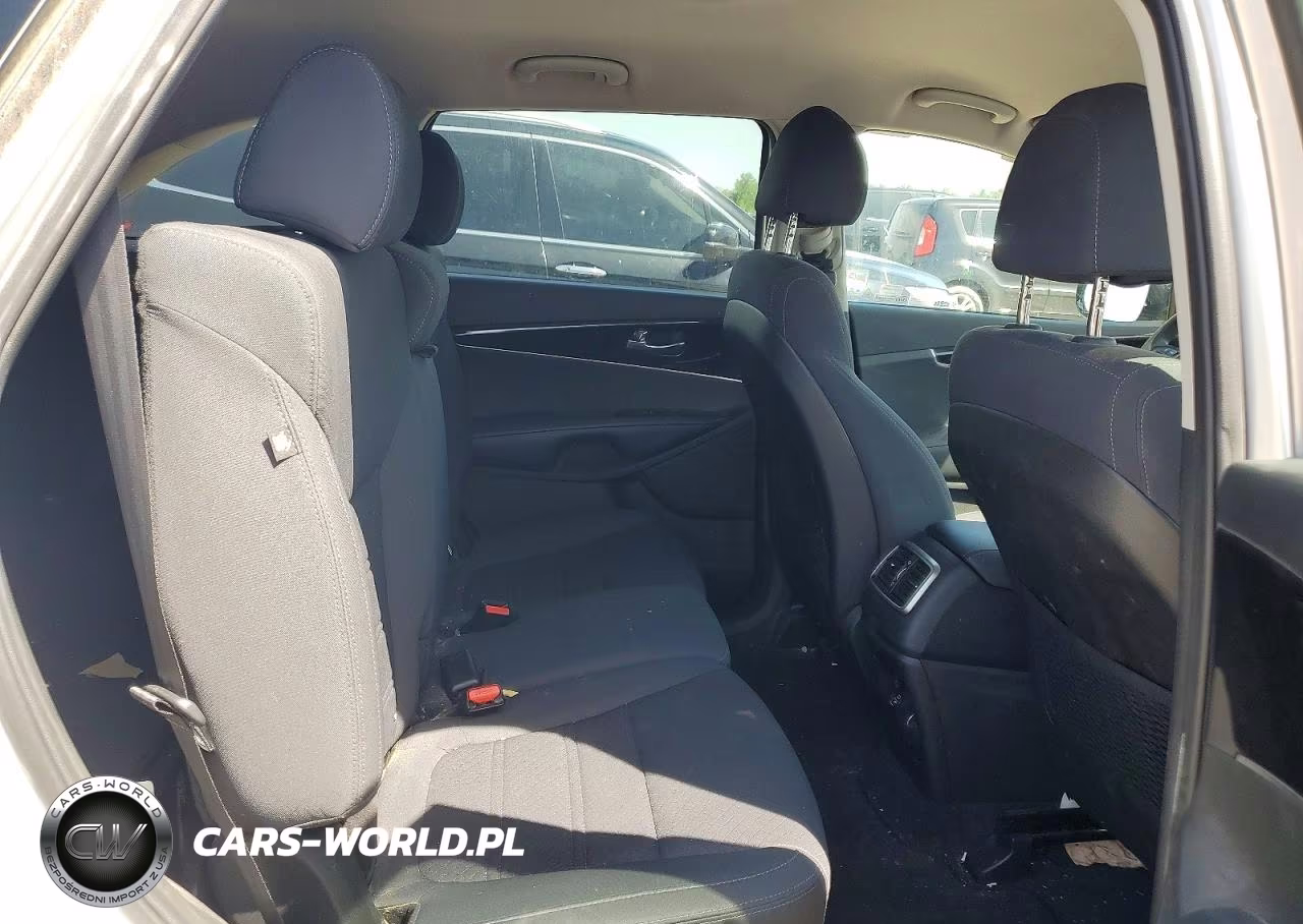 2018 Kia Sorento Lx VIN:5XYPG4A38JG407098 - 10