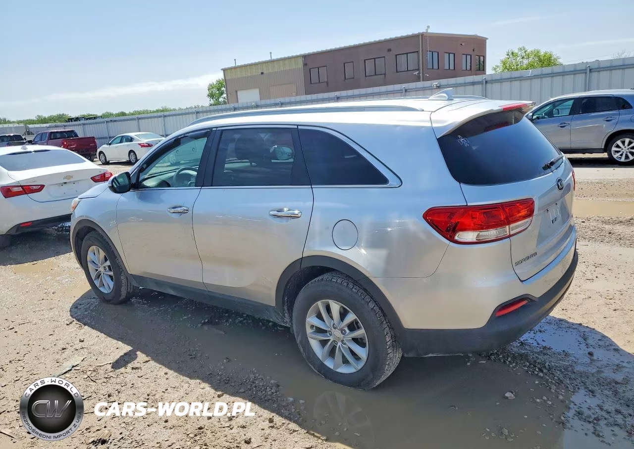 2018 Kia Sorento Lx VIN:5XYPG4A38JG407098 - 2
