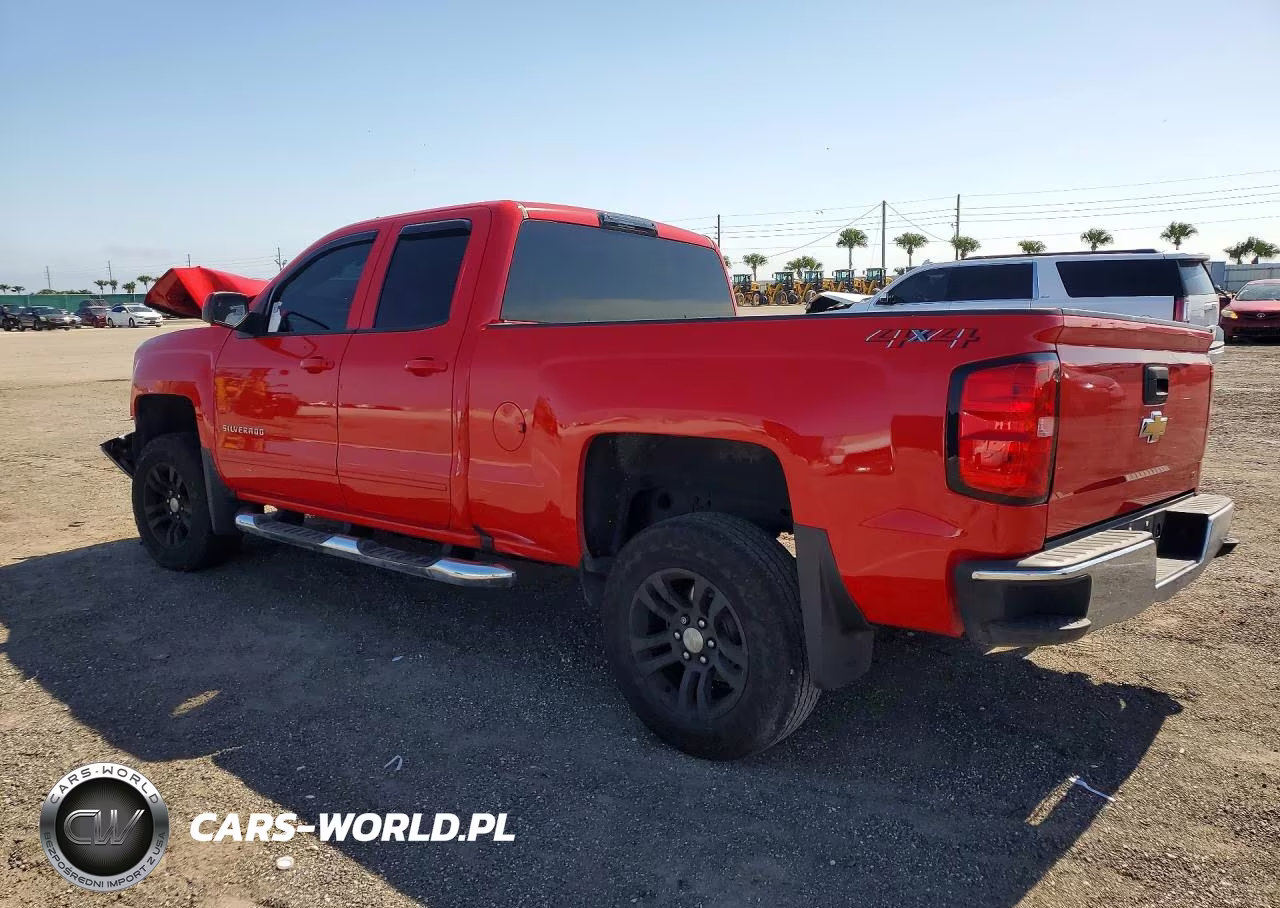 2018 Chevrolet Silverado K1500 Lt VIN:1GCVKREH2JZ257158 - 2