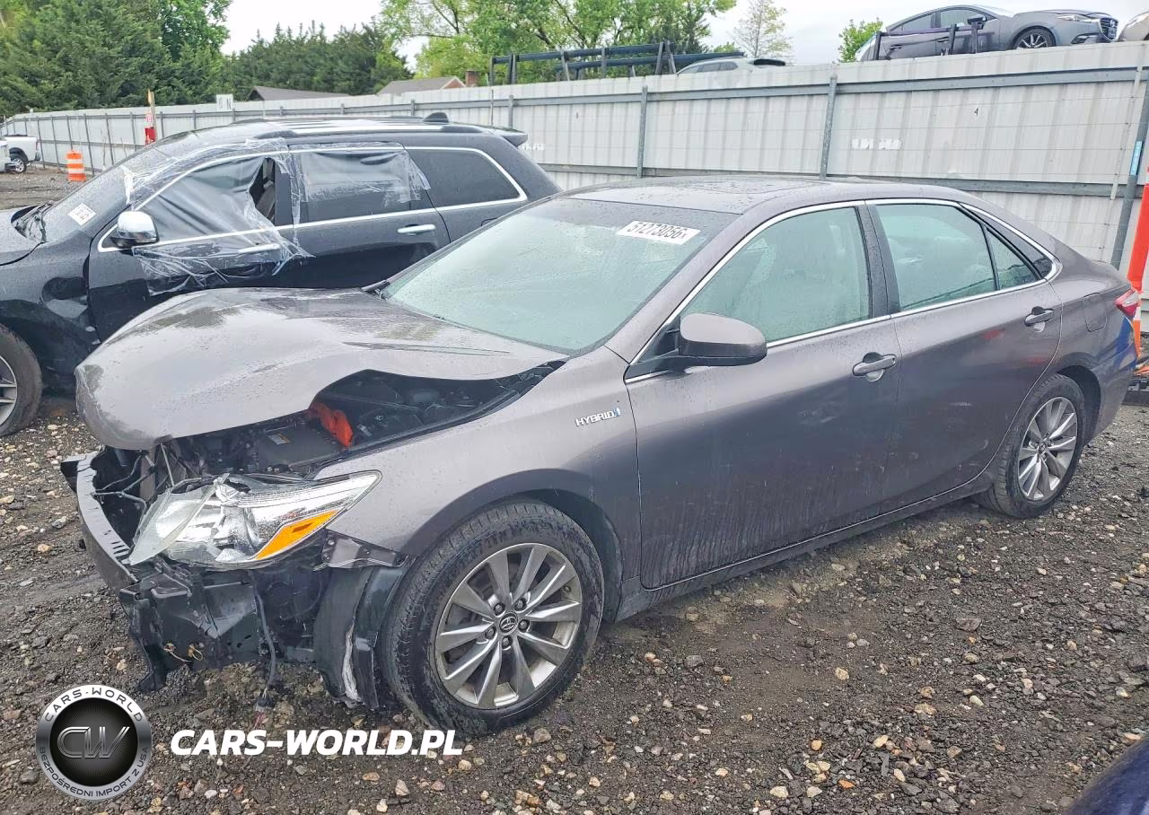 2015 Toyota Camry Hybrid Xle