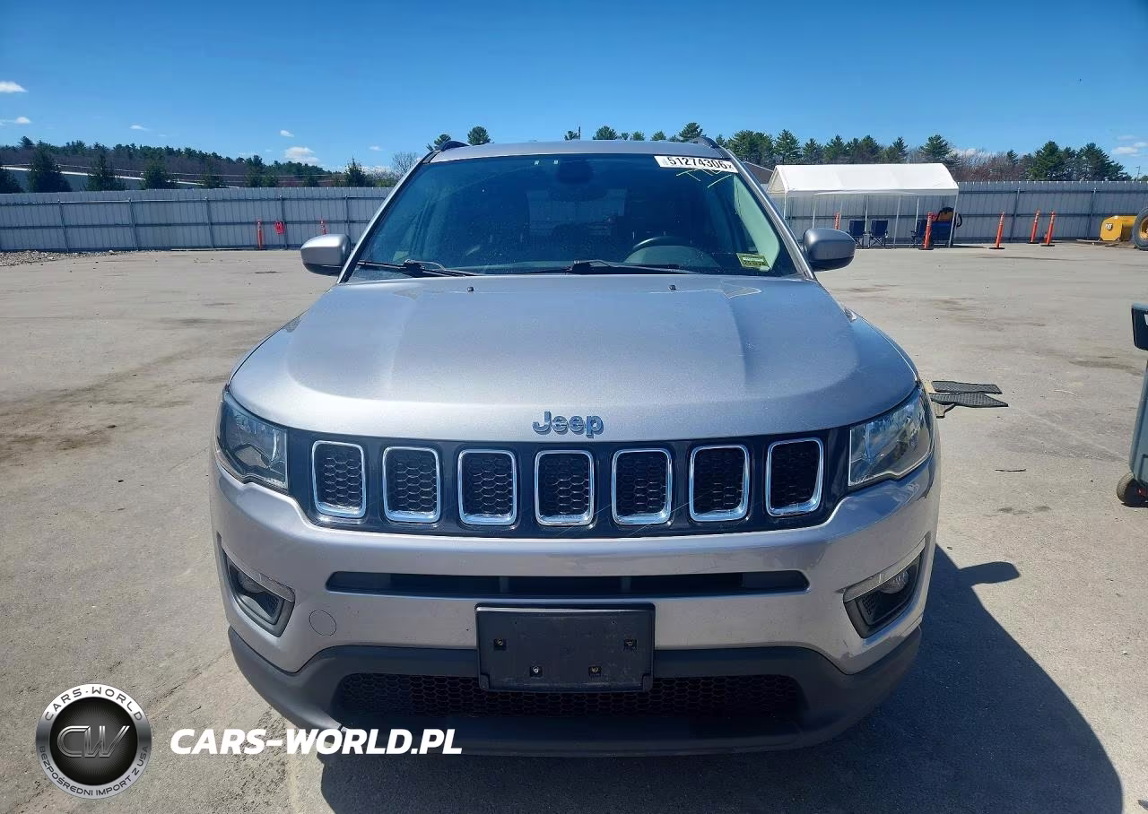 2018 Jeep Compass Latitude VIN:3C4NJDBB2JT168509 - 5