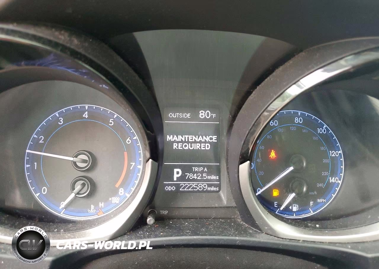 2014 Toyota Corolla S Plus VIN:2T1BURHE3EC048557 - 9