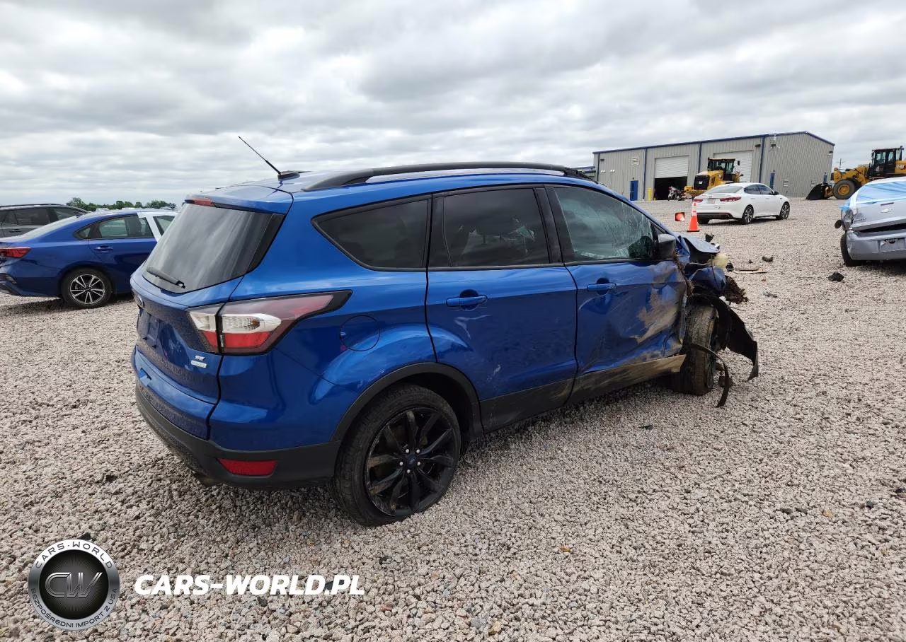 2017 Ford Escape Se VIN:1FMCU0GDXHUB96717 - 3