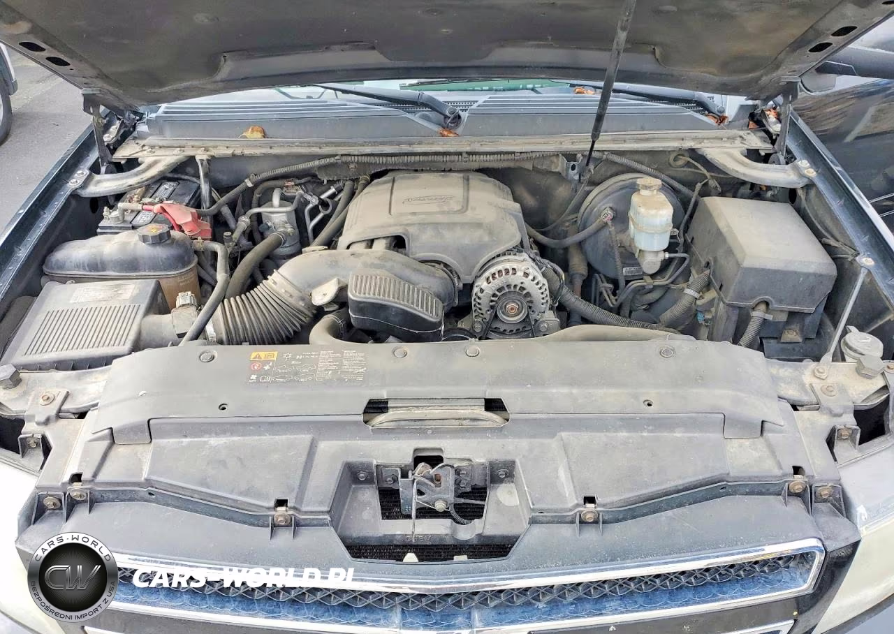 2011 Chevrolet Suburban C1500 Ls VIN:1GNSCHE06BR379308 - 12