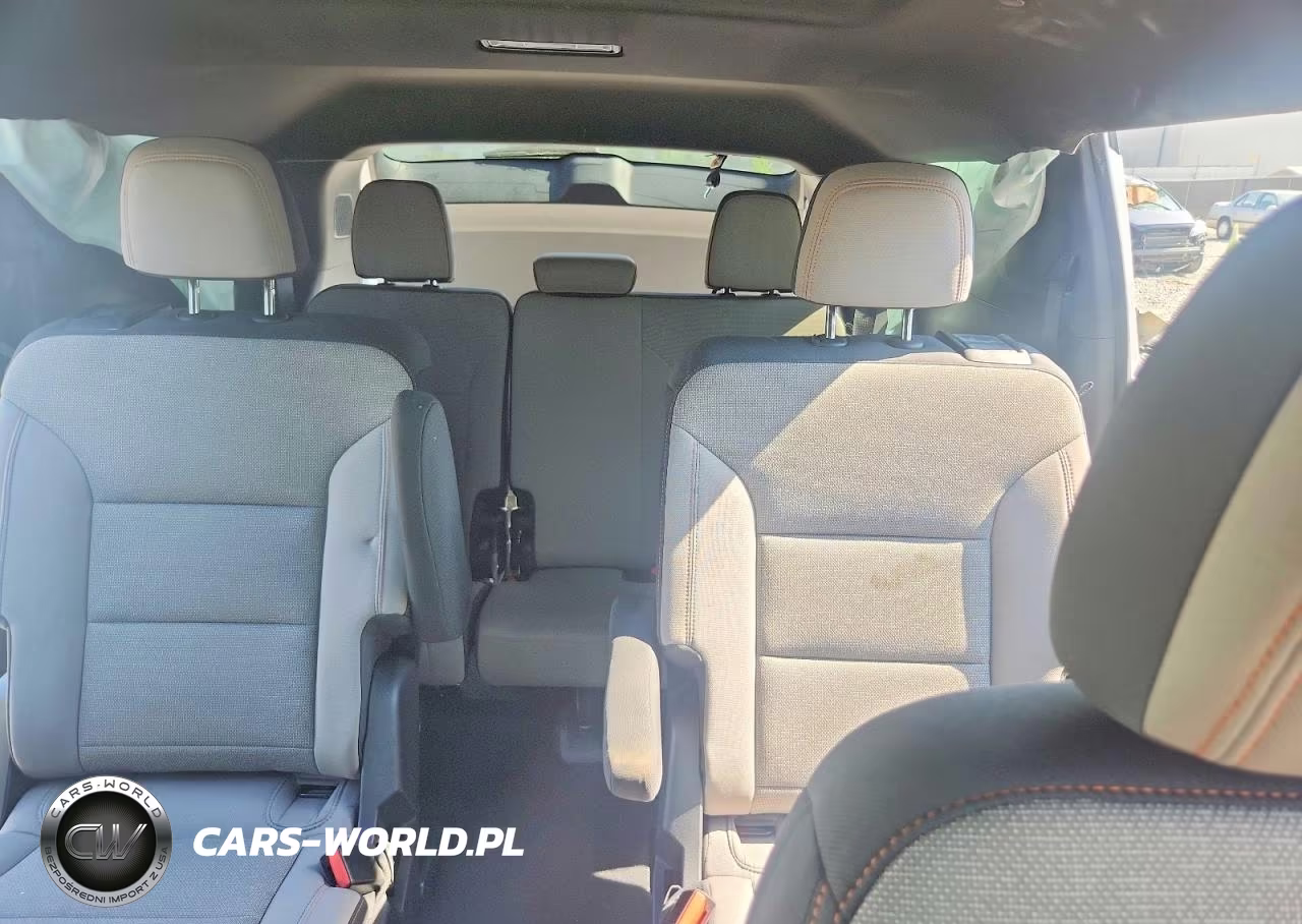 2025 Chevrolet Traverse Lt VIN:1GNERGRS1SJ218574 - 10