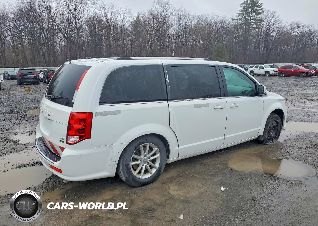 2019 Dodge Grand Caravan Sxt VIN:2C4RDGCG2KR783800 - 3