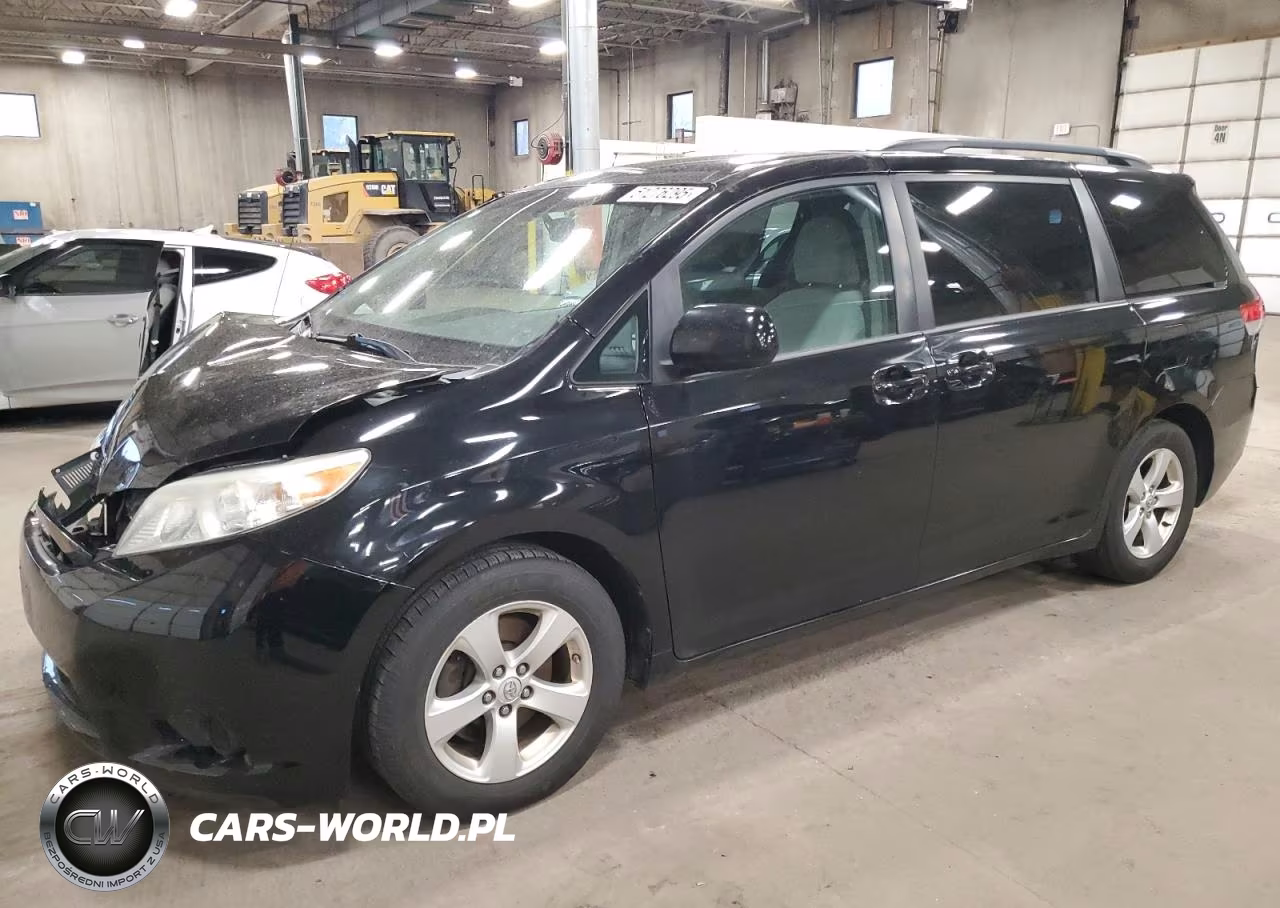 2013 Toyota Sienna Le
