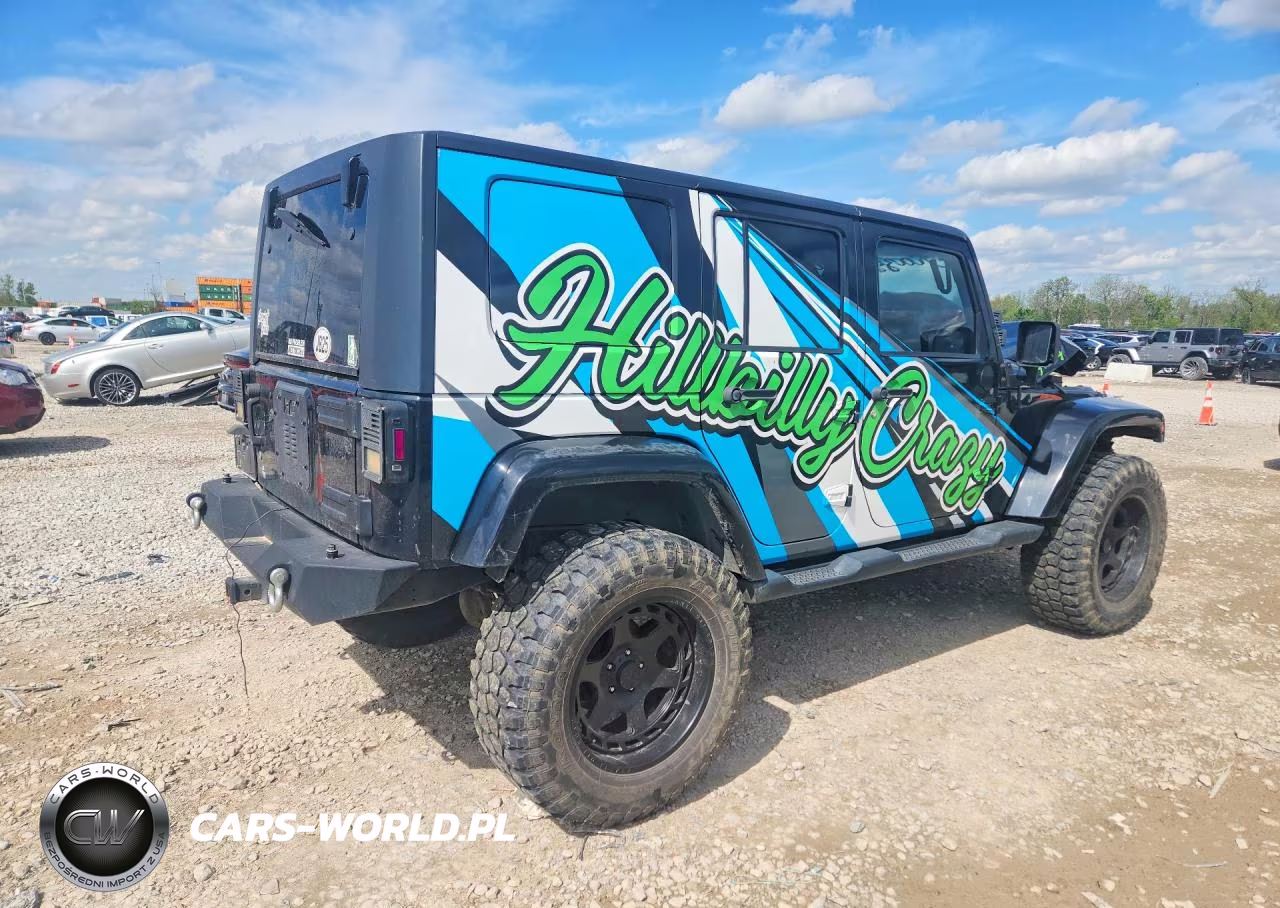 2008 Jeep Wrangler Unlimited Sahara VIN:1J4GA59128L648464 - 3