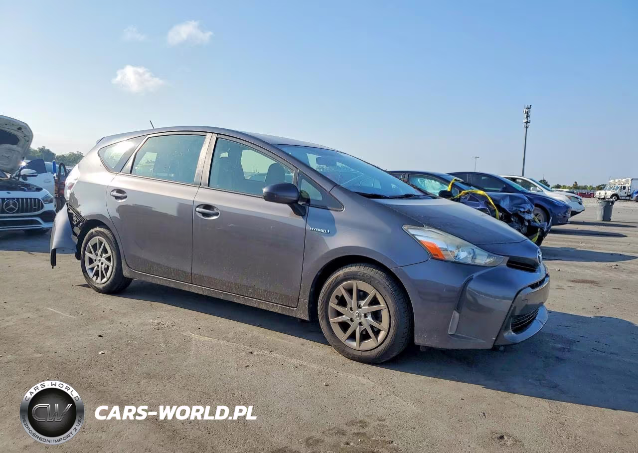 2016 Toyota Prius V Three VIN:JTDZN3EU3GJ047520 - 4