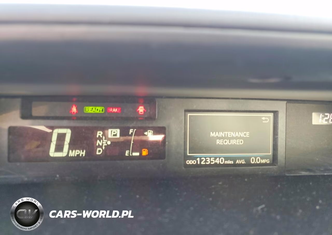 2016 Toyota Prius V Three VIN:JTDZN3EU3GJ047520 - 9
