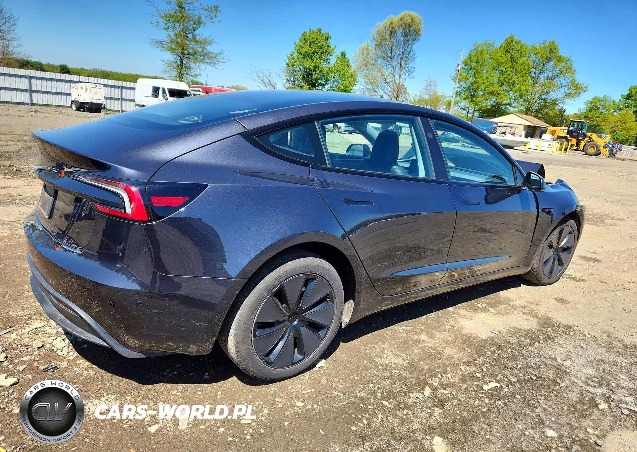 2024 Tesla Model 3 VIN:5YJ3E1EA7RF785993 - 3