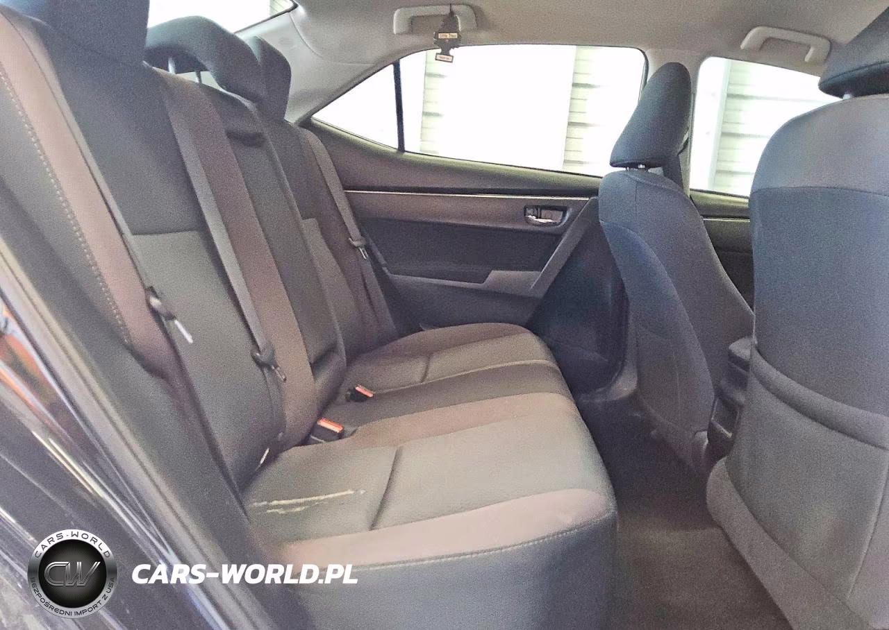 2018 Toyota Corolla Le VIN:2T1BURHE7JC049480 - 10