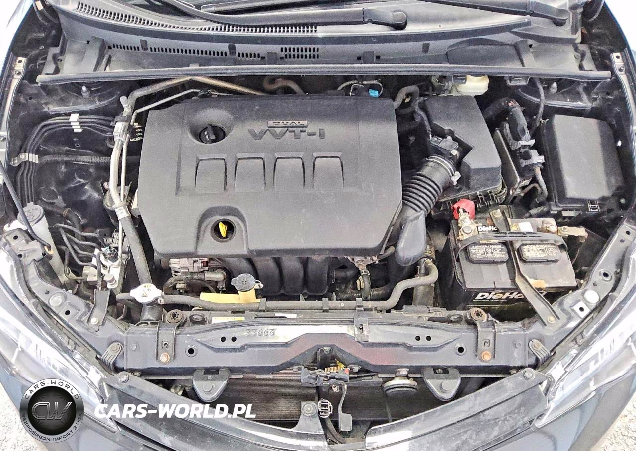 2018 Toyota Corolla Le VIN:2T1BURHE7JC049480 - 11