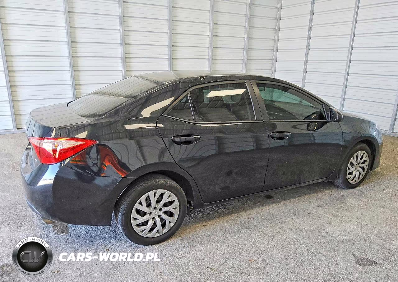2018 Toyota Corolla Le VIN:2T1BURHE7JC049480 - 3