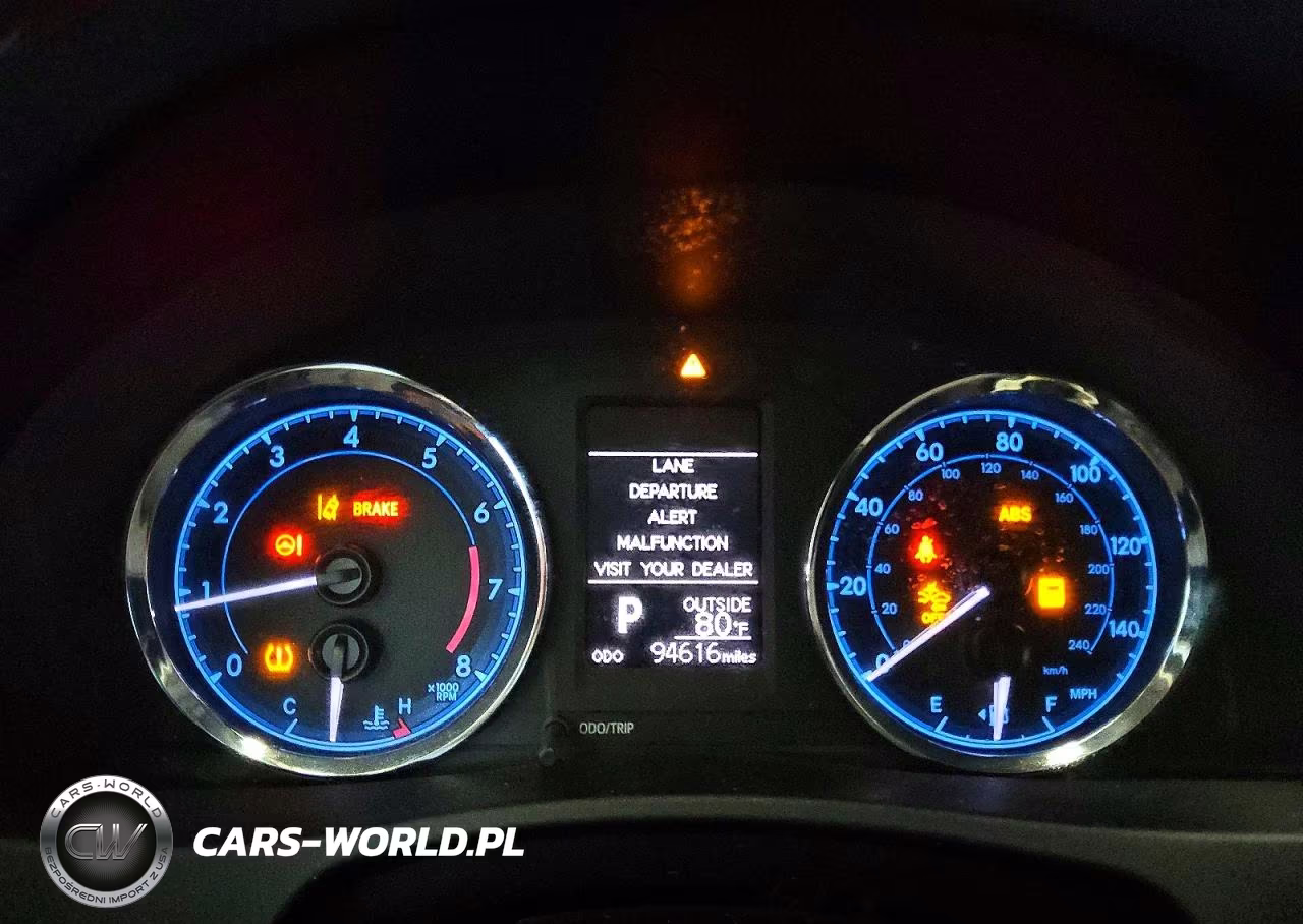 2018 Toyota Corolla Le VIN:2T1BURHE7JC049480 - 9