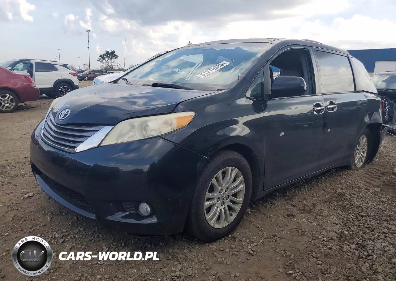 2016 Toyota Sienna Xle 8-Passenger