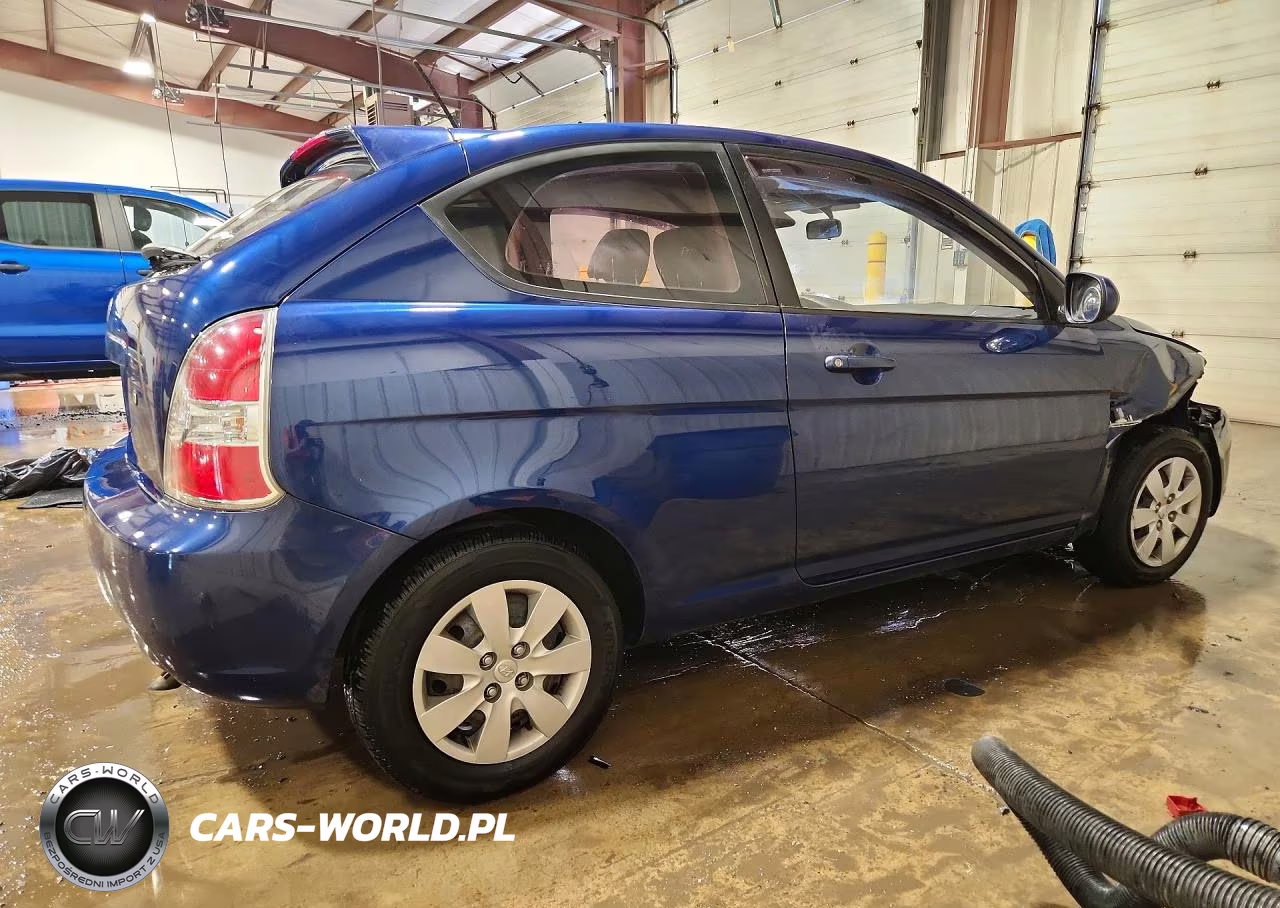 2011 Hyundai Accent Gl VIN:KMHCM3AC0BU191826 - 3