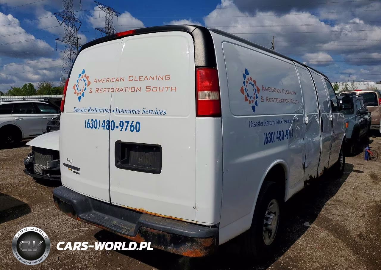 2014 Chevrolet Express 2500 VIN:1GCWGGCA1E1149747 - 3