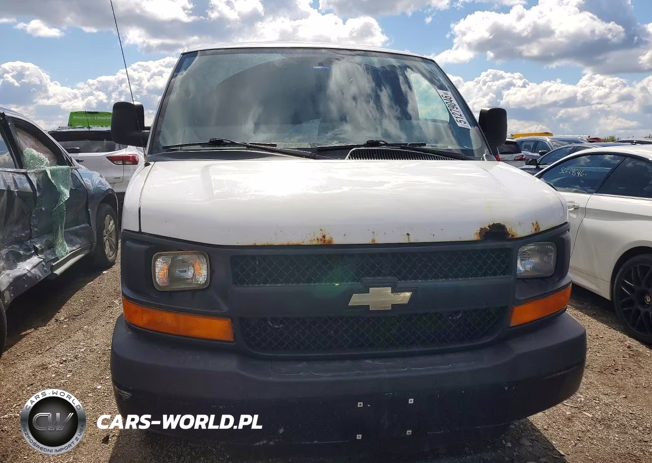 2014 Chevrolet Express 2500 VIN:1GCWGGCA1E1149747 - 5