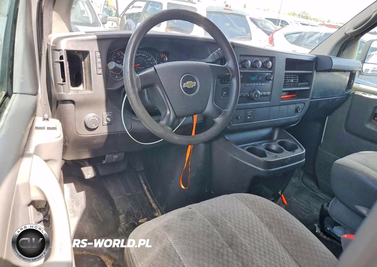2014 Chevrolet Express 2500 VIN:1GCWGGCA1E1149747 - 8