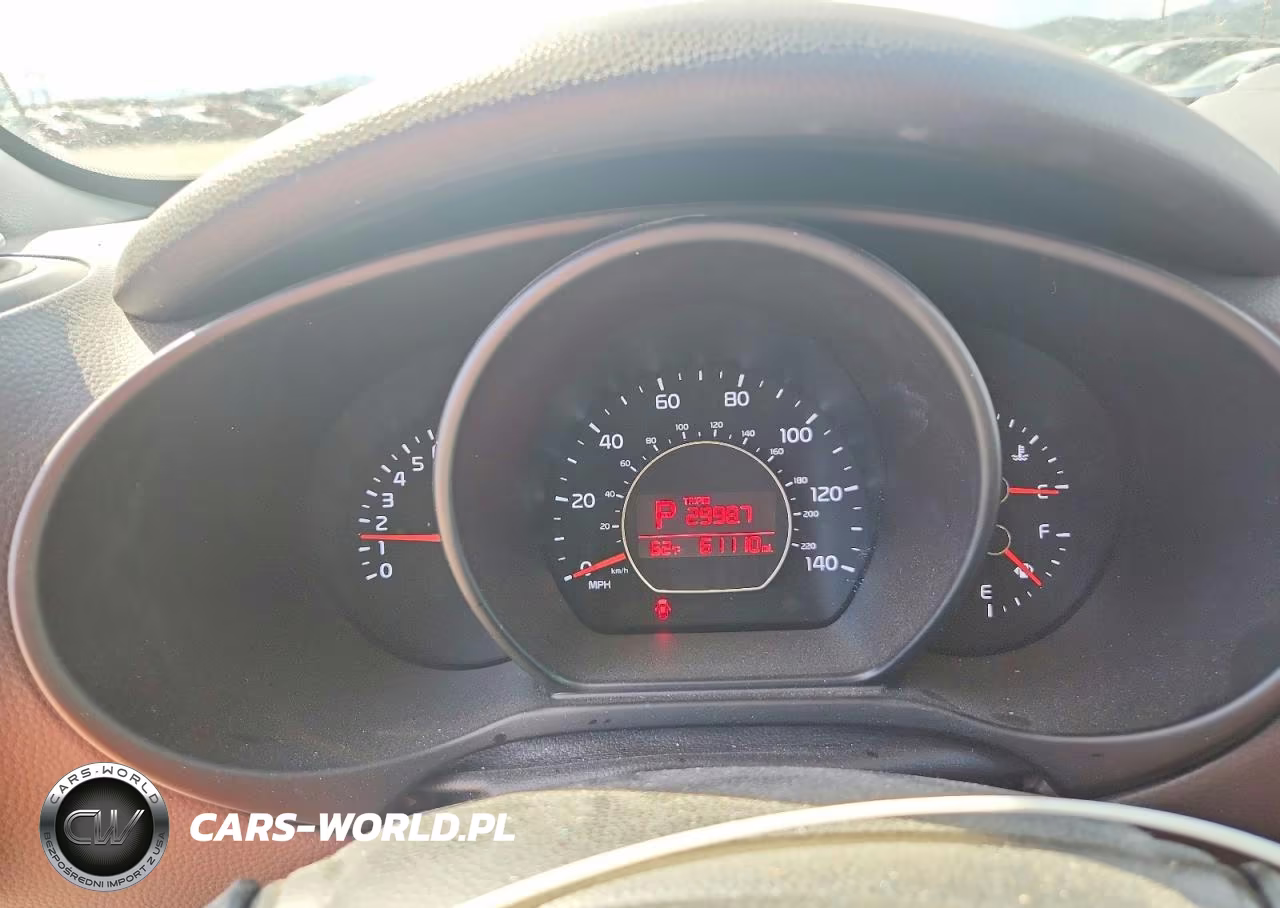 2016 Kia Soul + VIN:KNDJP3A52G7846269 - 9