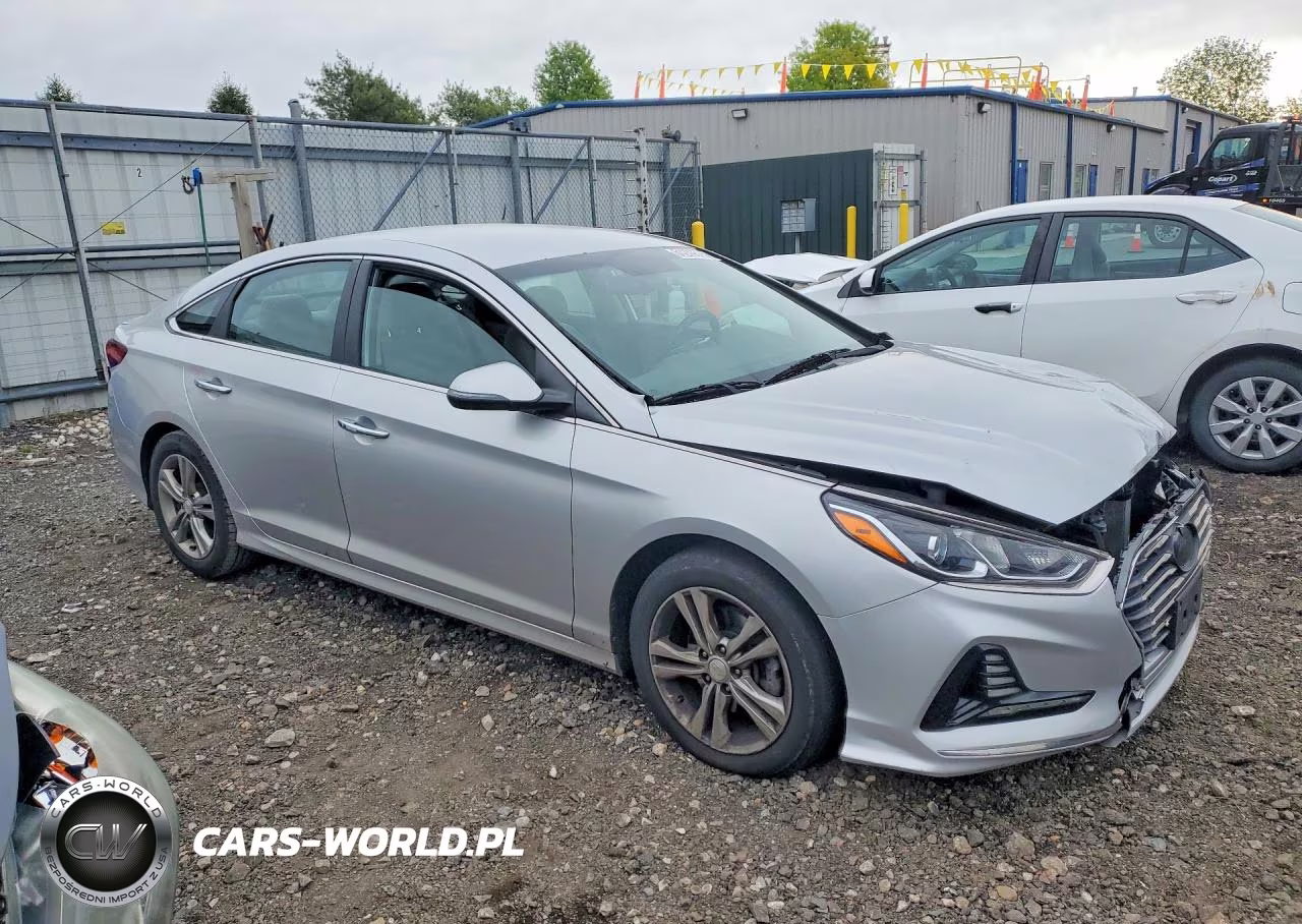 2018 Hyundai Sonata Sel VIN:5NPE34AF1JH638656 - 4